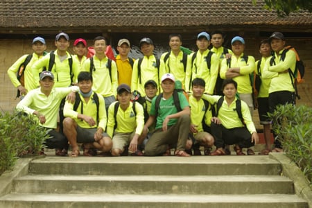 Tu Lan porter teams
