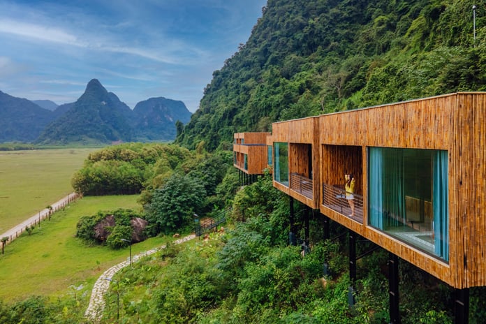 The rooms of Tu Lan Lodge are built on the side of the hill to adapt to the area's annual flooding environment. 