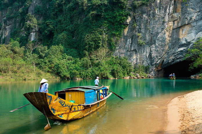 A boat for tourists to Phong Nha Cave before 2011