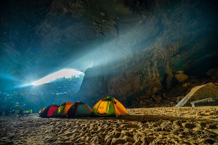 The campsite in Hang En Cave.