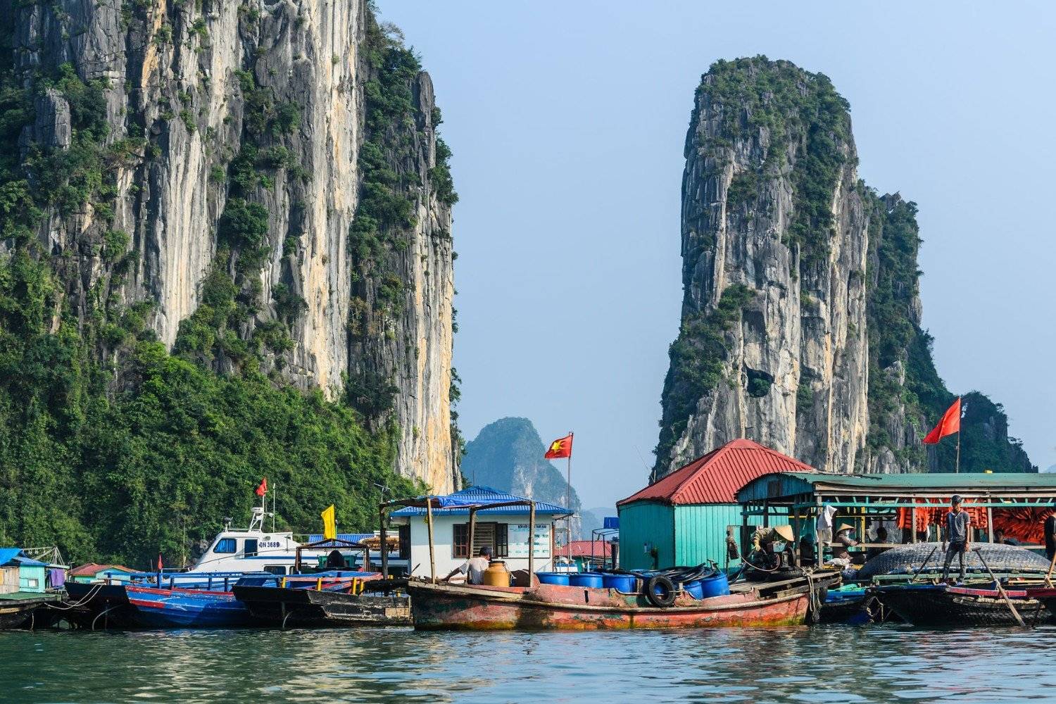 Best 12 Things to Do in Halong Bay Vietnam