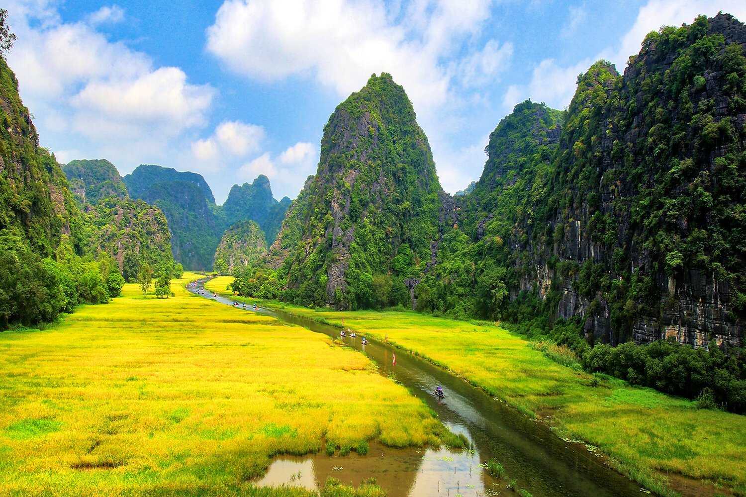 Visit Tam Coc: Guide to Ninh Binh’s Scenic Destination