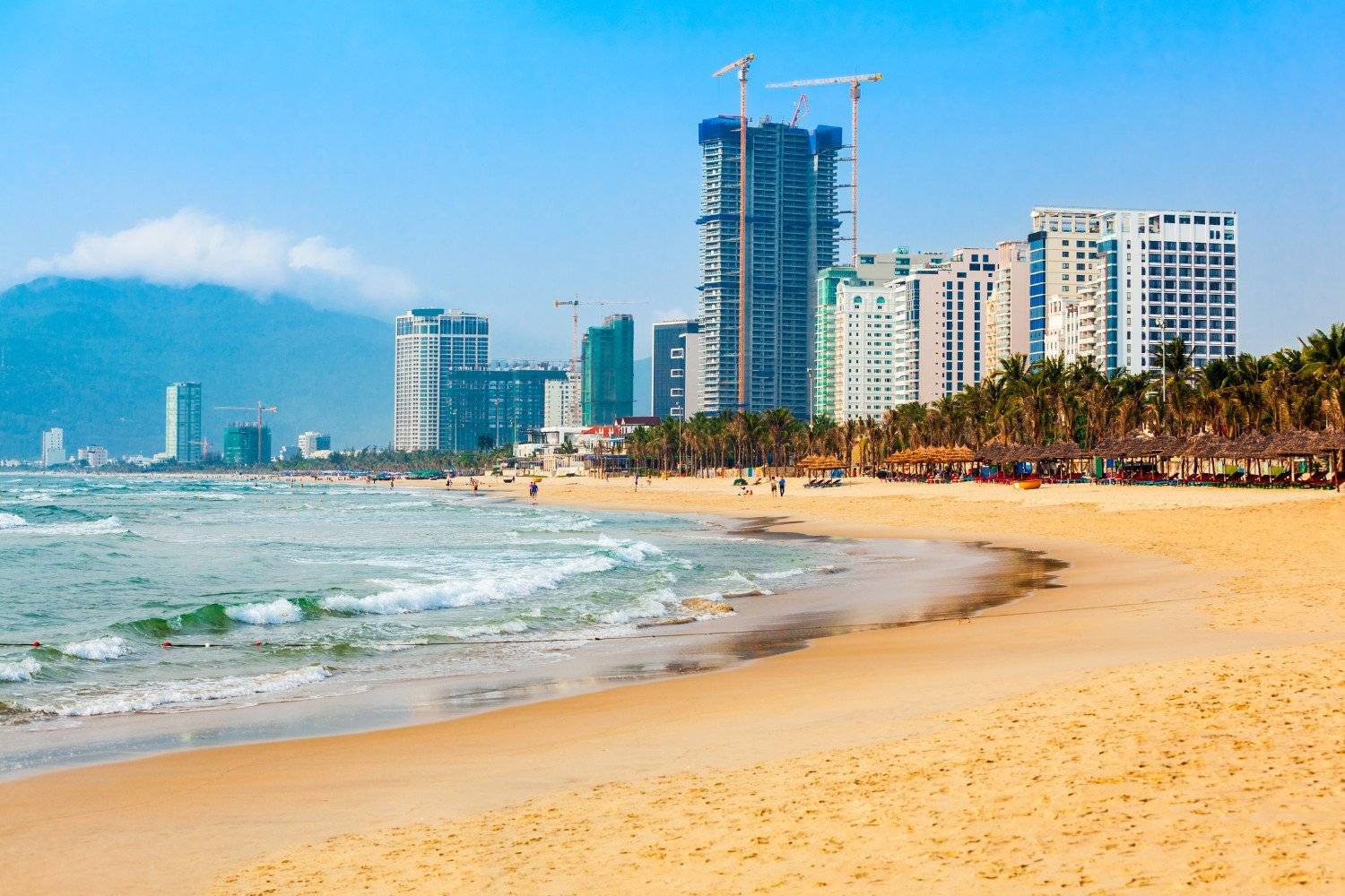My Khe and Non Nuoc beaches are perfect spots for relaxing and enjoying the sun.