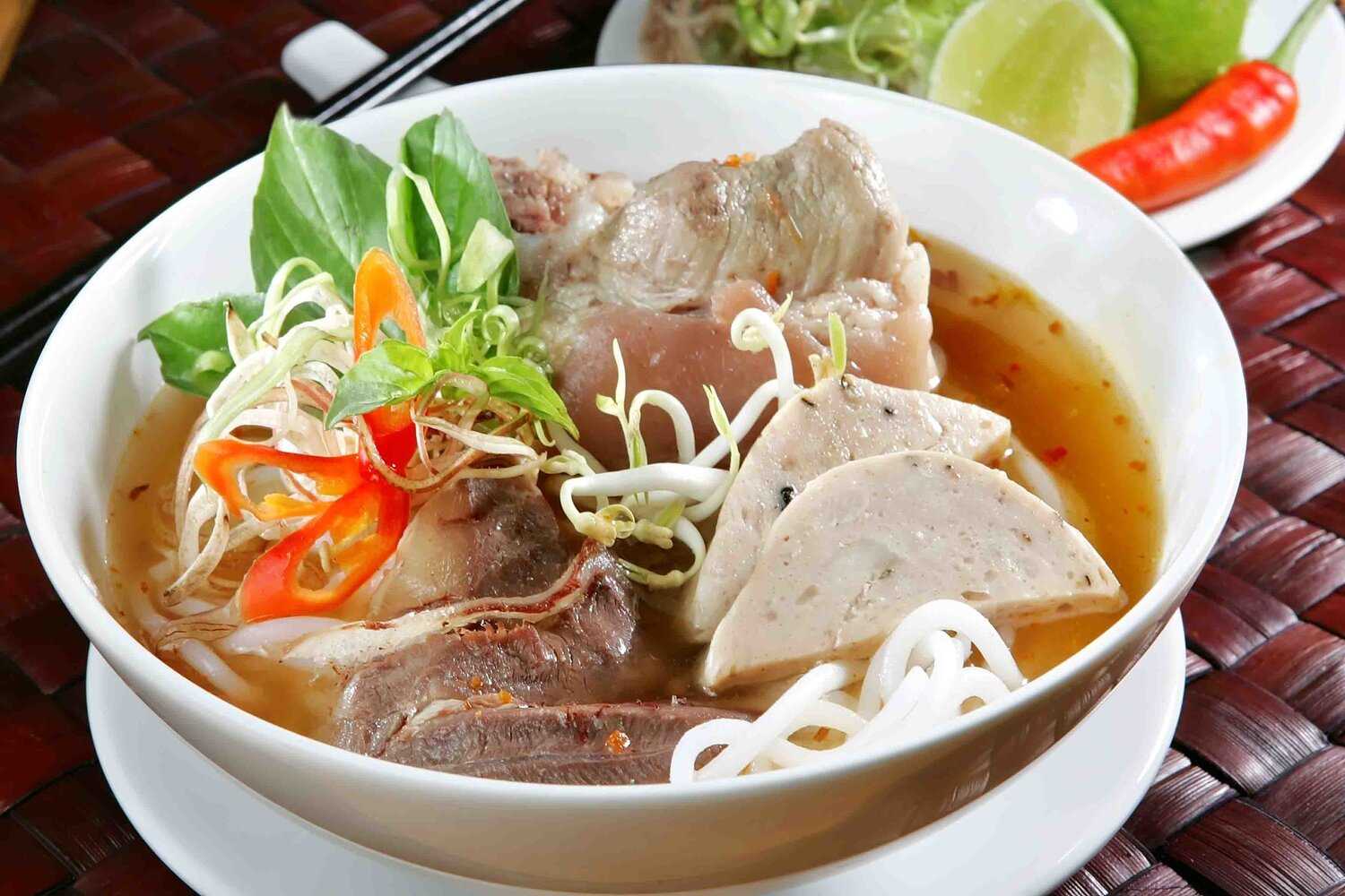 Exploring Vietnamese Noodles Food: Top 15 Must-Try Dishes