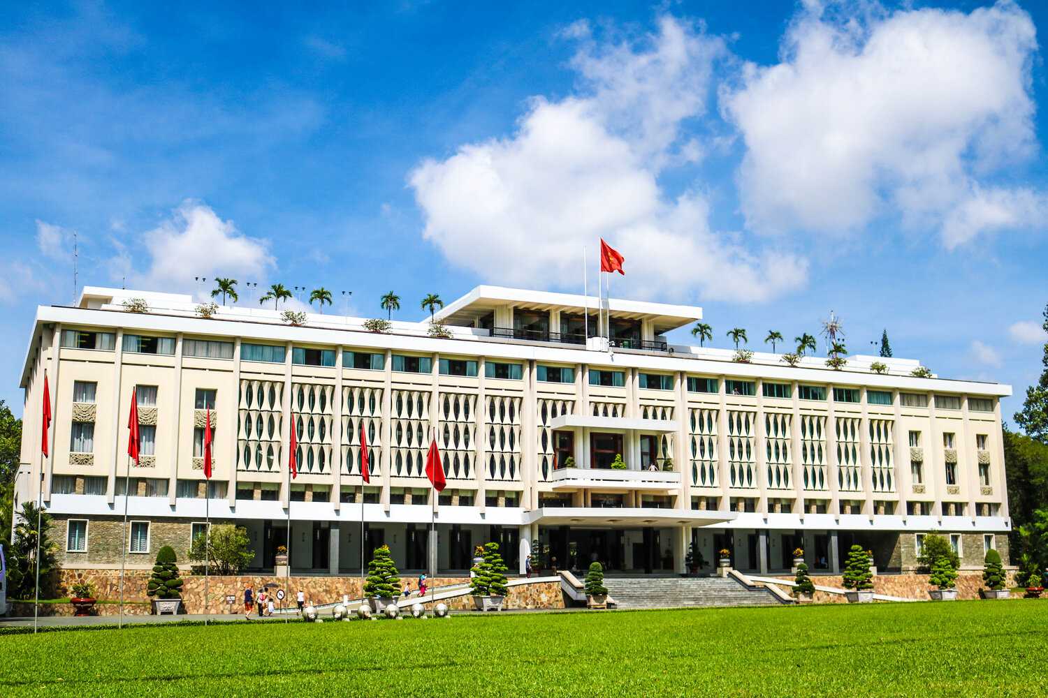 Independence Palace in Saigon: A Must-Visit Historical Landmark