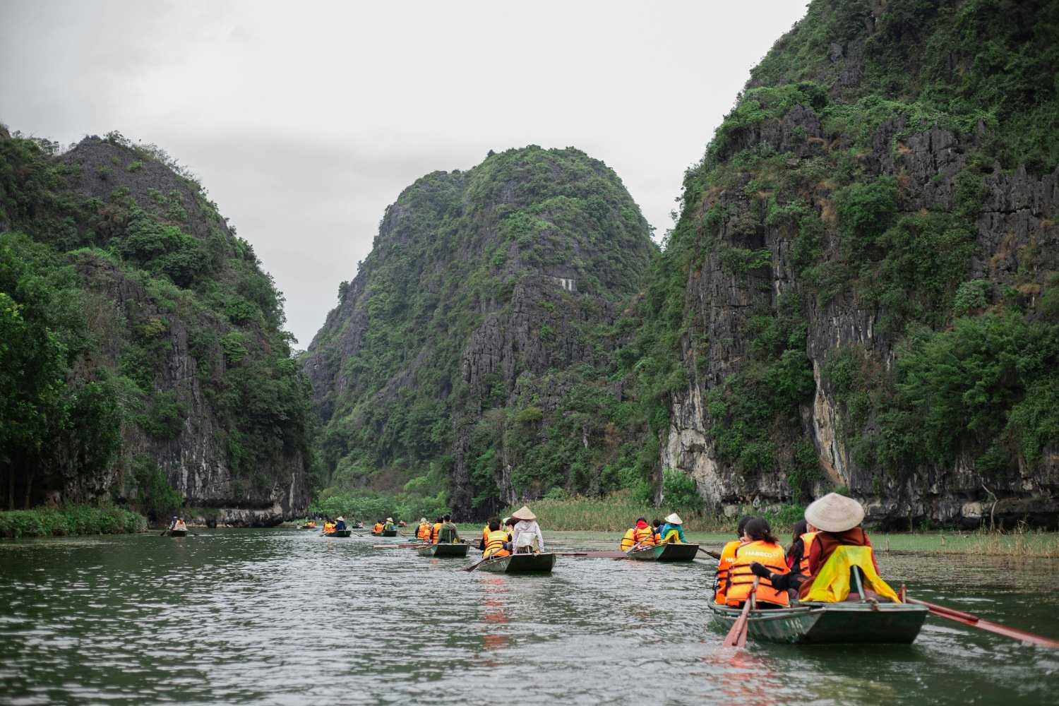 Oxalis Adventure and Tràng An, Tam Cốc – Ninh Bình: Connecting Natural Heritage Exploration Experiences